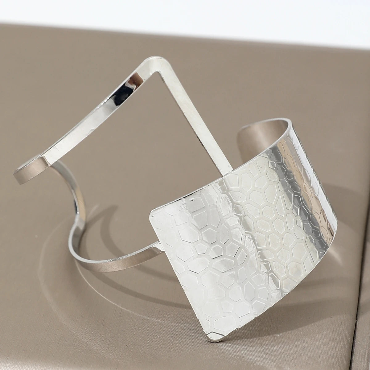 1pc Fashion Trendy Adjustable Bangle For Women Hiphop Chunky Jewelry Accessories ﻿